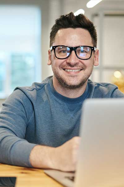 Testimonials copywriter client testimonial man 4